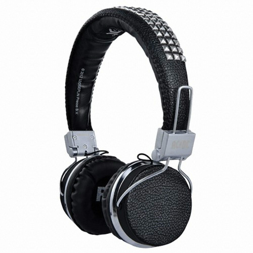 On.Earz Listen With The Legends-AC/DC