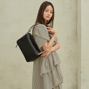 몽삭 클레어 숄더크로스백 라지 실버 AP15-2305-SI