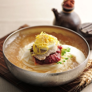 선비찬 밀면사리 2Kg + 육수 10봉 10인분 밀면세트 냉동포장_이미지