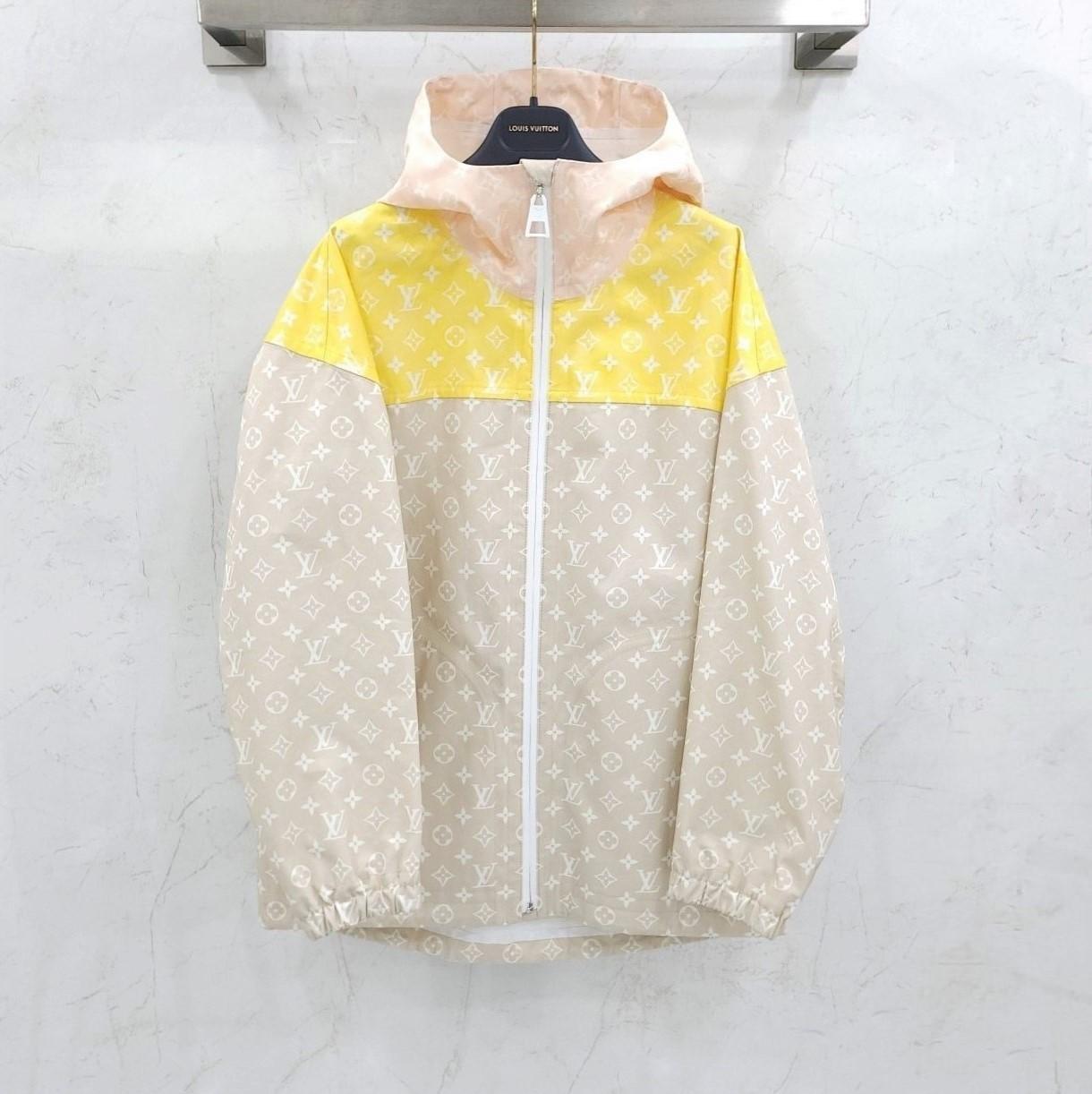 루이비통 34 LV 모노그램 파카 자켓 1A9Y6O