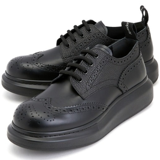 알렉산더 맥퀸 하이브리드 레이스업 슈즈 586200 WHX53 1000이미지입니다. 누르면 해당 게시물로 새창이동합니다.