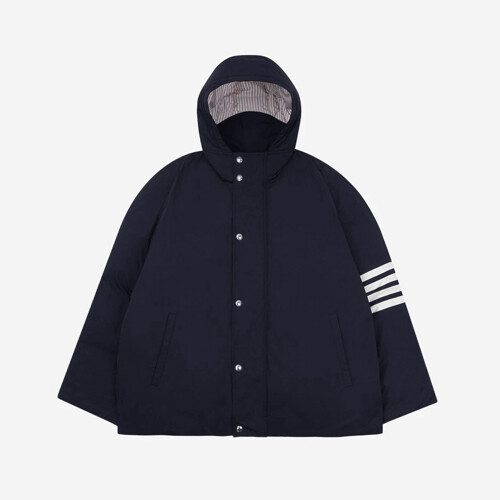 톰브라운 풋볼 스트라이프 패딩자켓 MOD072X 07259 415이미지입니다. 누르면 해당 게시물로 새창이동합니다.