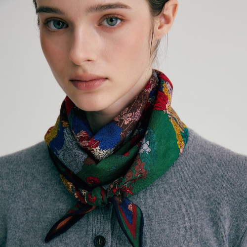 닥스 울 실크 스카프_FKO040I이미지입니다. 누르면 해당 게시물로 새창이동합니다.