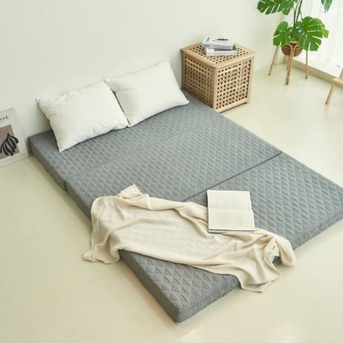 단단한 3단 접이식 토퍼 매트리스 Q