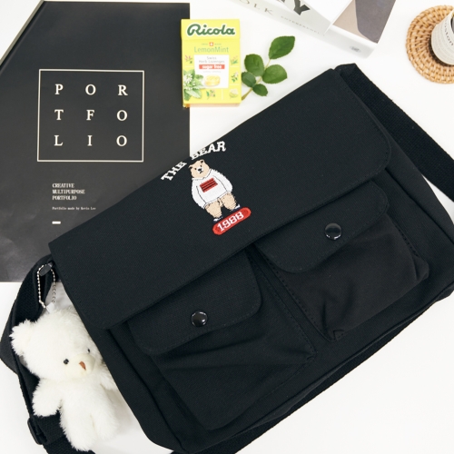 쥬벨로 베어 투포켓 크로스 미니멀 메신저백 블랙 30 22 6 cm_이미지