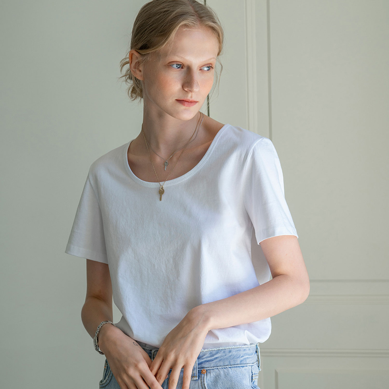 ��ũ���з� �þ��� U-neck T-shirt SITP5063