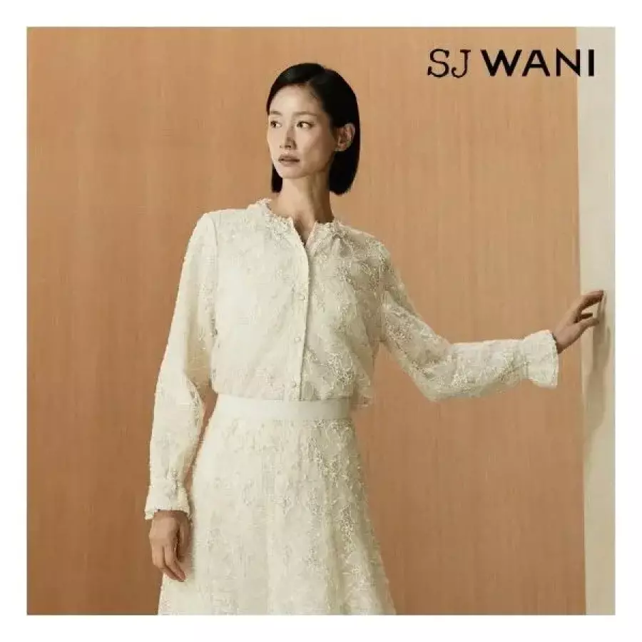 SJ.WANI 꾸뛰르 블루밍 블라우스 1종 런칭 가격 1388121_이미지