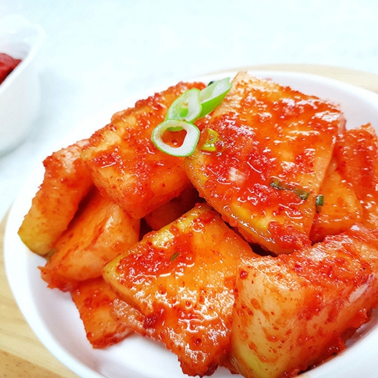한상궁김치 석박지 2kg (1개)
