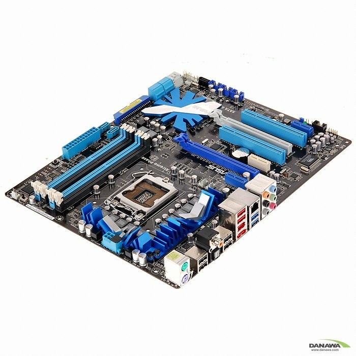 ASUS P7P55D-E PRO 아이보라_이미지