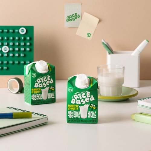 신세계푸드 유어왓유잇 식물성 라이스 베이스드 200ml이미지입니다. 누르면 해당 게시물로 새창이동합니다.