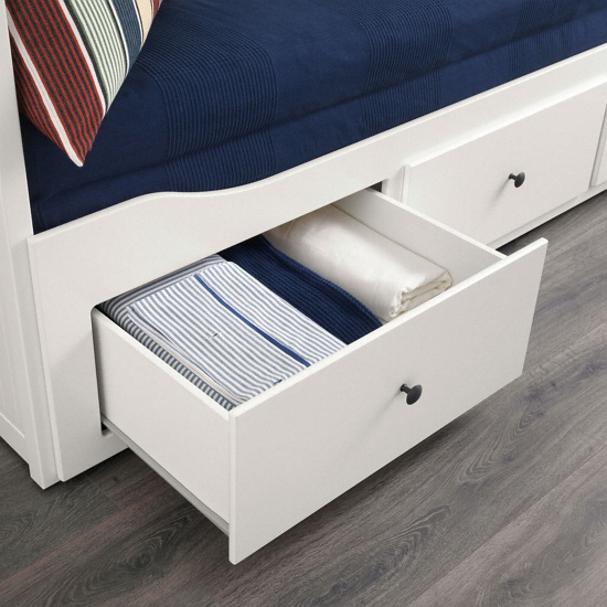 ���ɾ� HEMNES ���̺��� ħ�� S