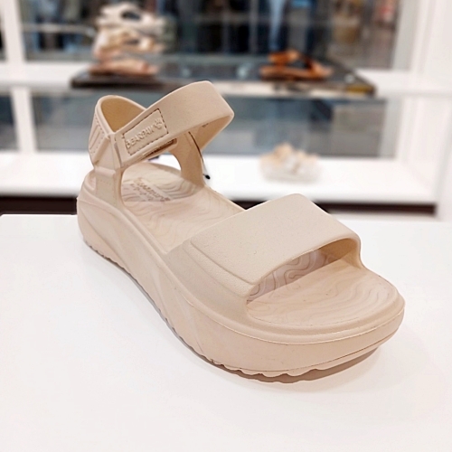 DIANA 여성 경량 벨크로 샌들 누드 K2824258RB
