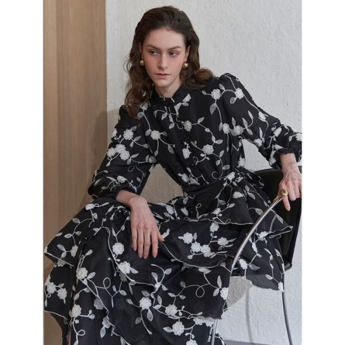 르니앤맥코이 자수 배색 캉캉 벨티드 롱 원피스 LN04OP100H