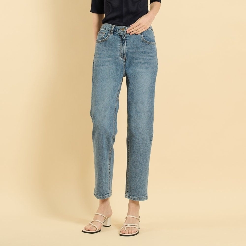 BCBG 백밴딩 데님 팬츠 B5F7G370 P이미지입니다. 누르면 해당 게시물로 새창이동합니다.