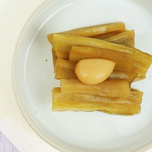 마녀바스켓 오독오독 궁채 마늘 장아찌 1kg [2개]