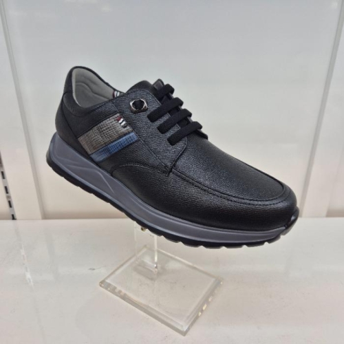 ��ĭ�� HC11 �Ұ��� ��������Ŀ�� C6W3U6Y1319