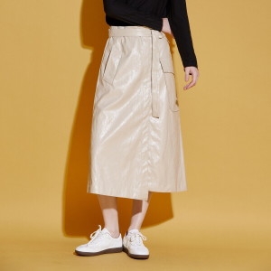 라플리 비건 레더 언발 포켓 스커트_LWSKW324B01