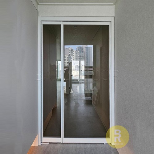 바른사람 바른도어 초슬림유압 화이트 브론즈강화유리 비대칭 양개스윙중문 (~1.25m)