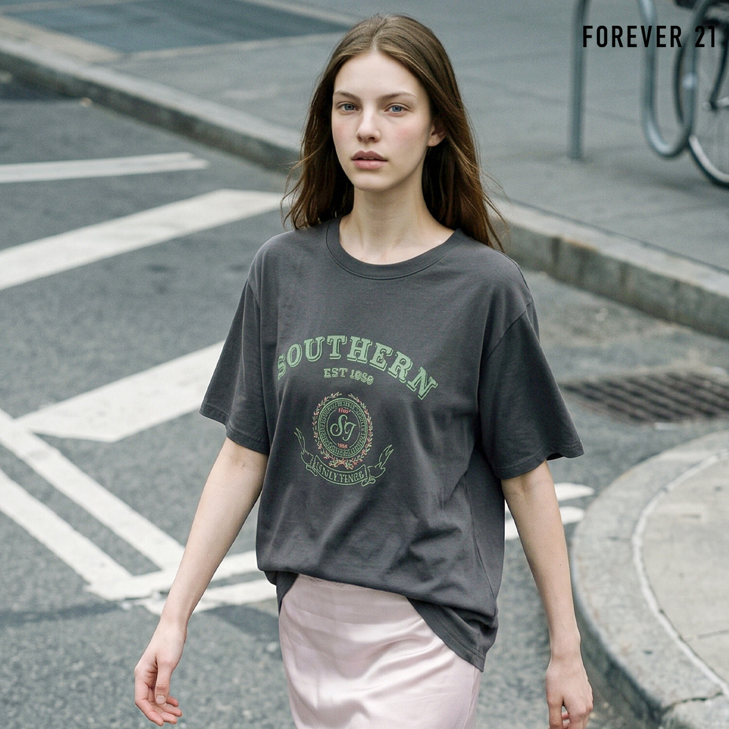  FOREVER21 웨스턴 무드 레터링 반팔 티셔츠 FTDBTS037