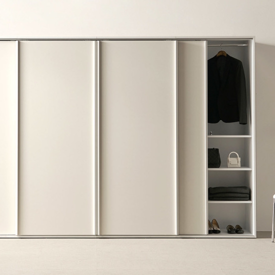 유테라가구 멜로우 4도어 슬라이딩 옷장 2700